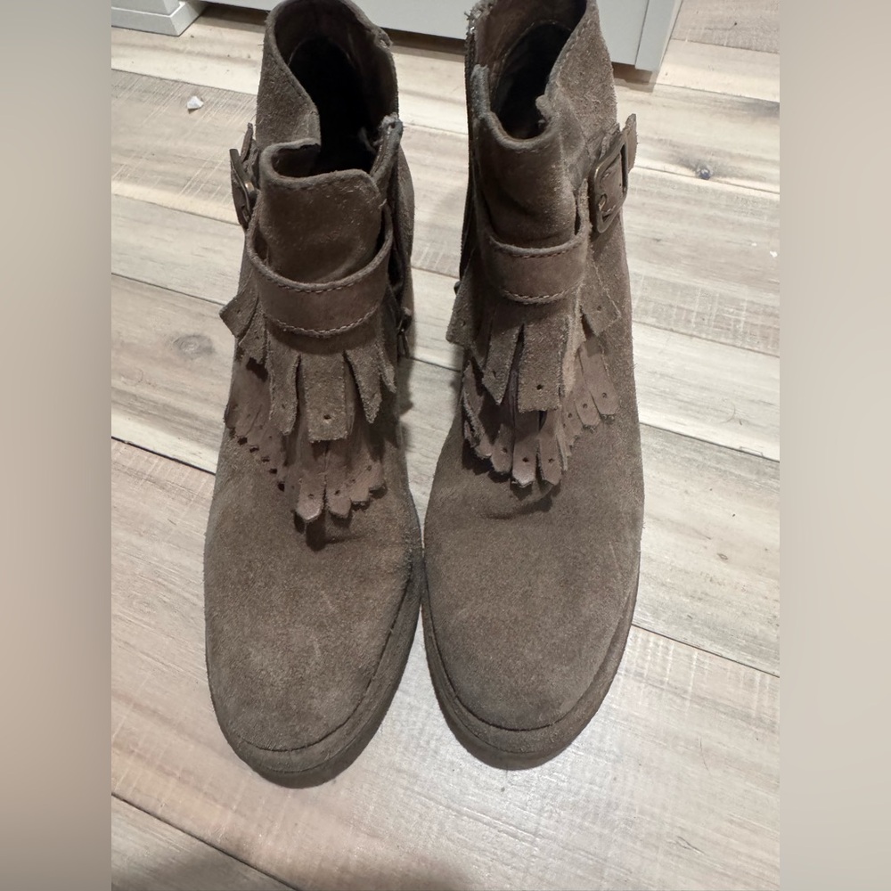 Fringed Suede Ankle Boots - Brown